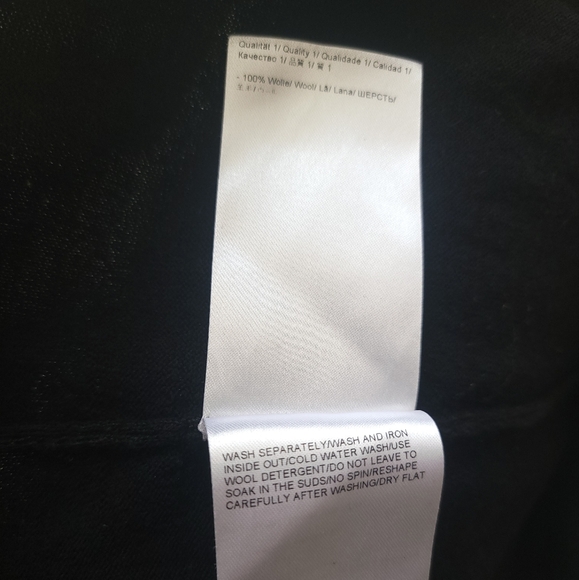 Escada 100% wool short sleeve sweater - Picture 6 of 6